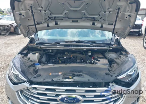 2020 Ford Edge Titanium z USA, uszkodzony, nr VIN 2FMPK3K96LBA55833